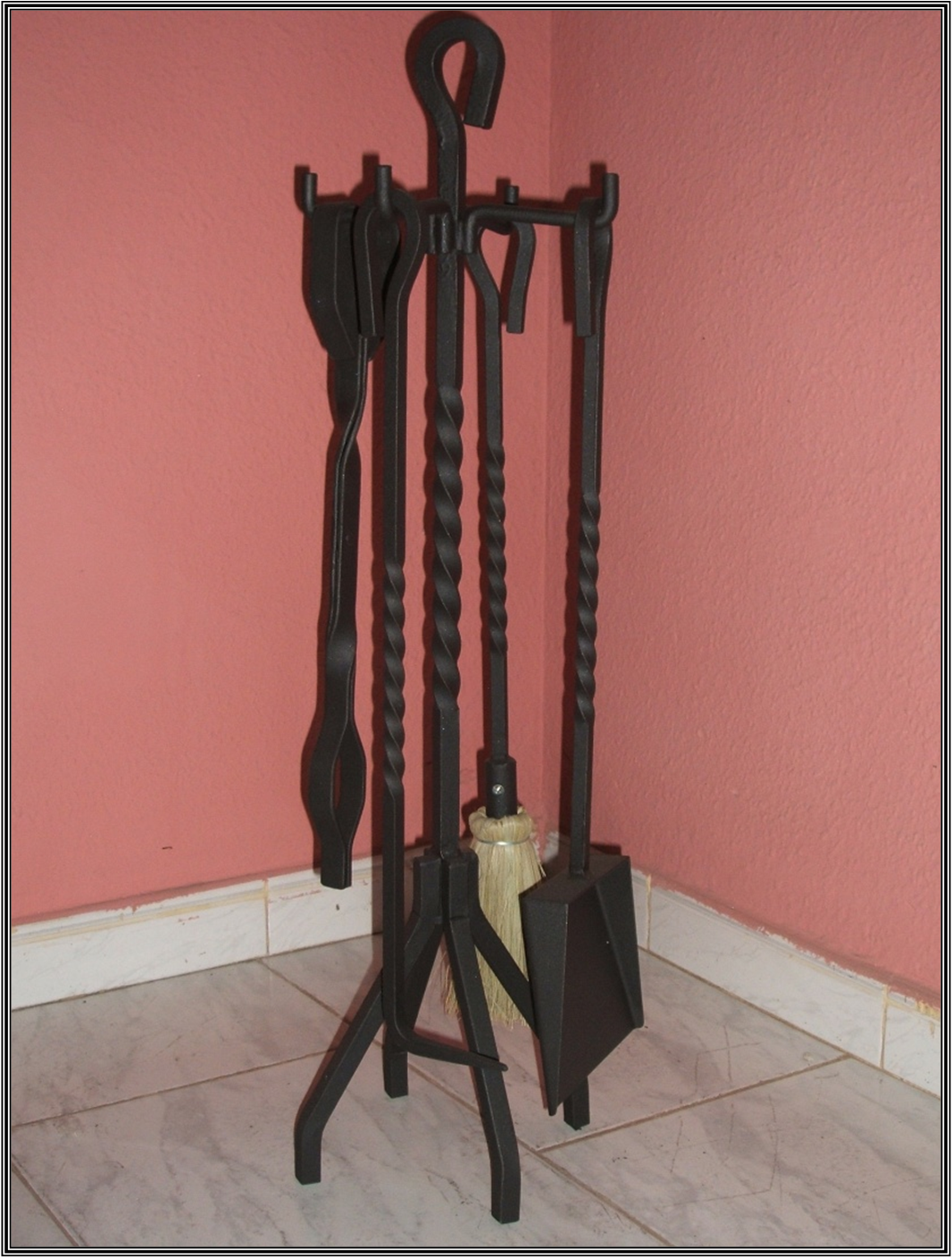 Cuelgaútiles con retorcido